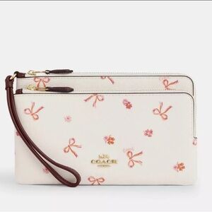 Coach bow zip wallet